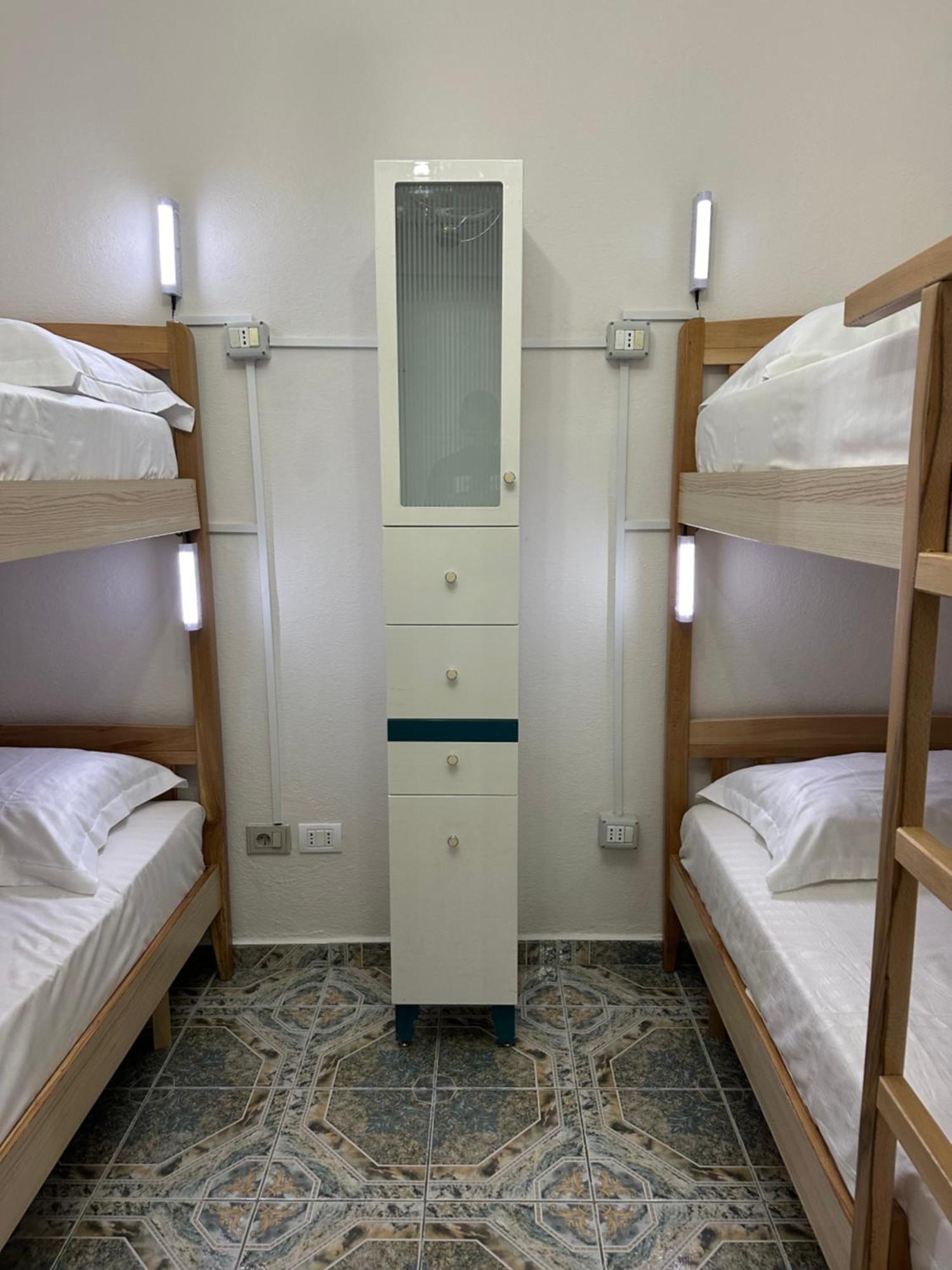Tirana Lemon Breeze Hostel Екстериор снимка