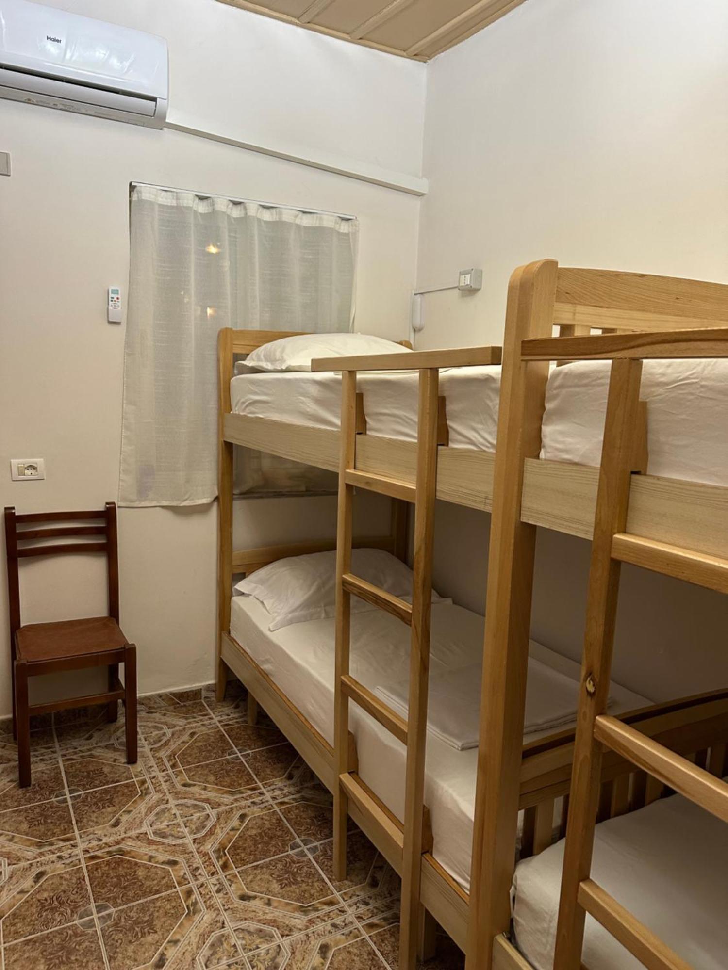 Tirana Lemon Breeze Hostel Екстериор снимка