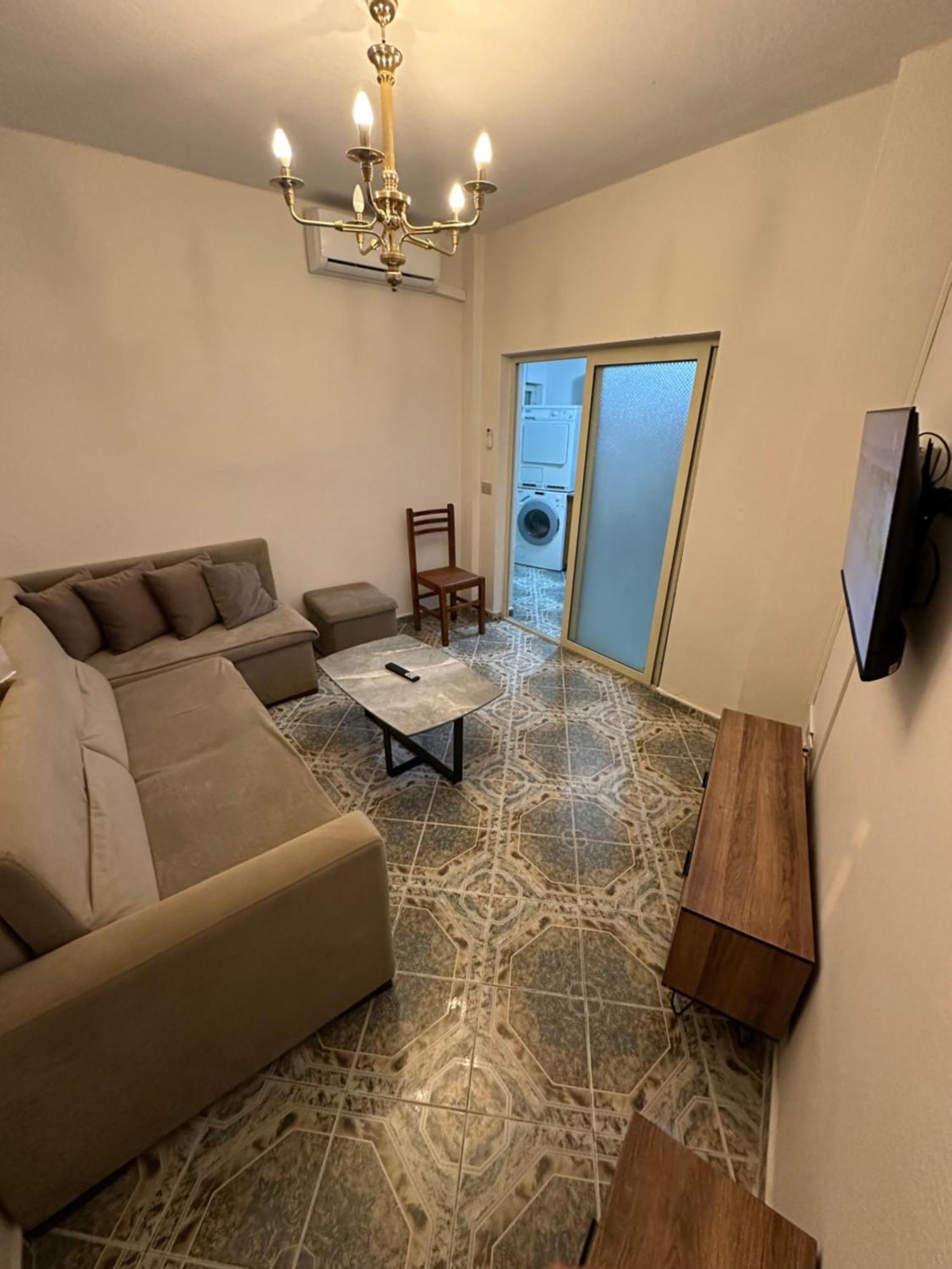 Tirana Lemon Breeze Hostel Екстериор снимка