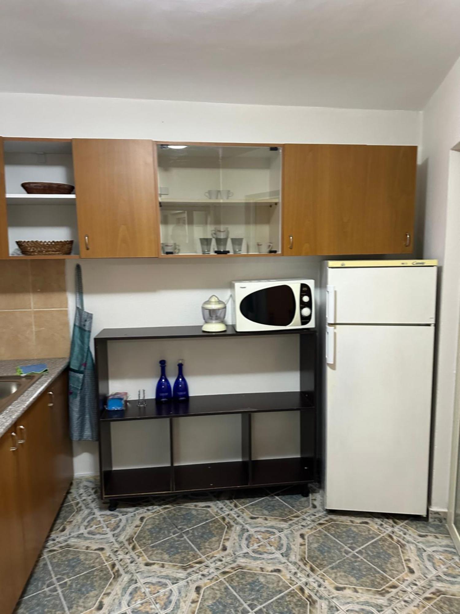 Tirana Lemon Breeze Hostel Екстериор снимка