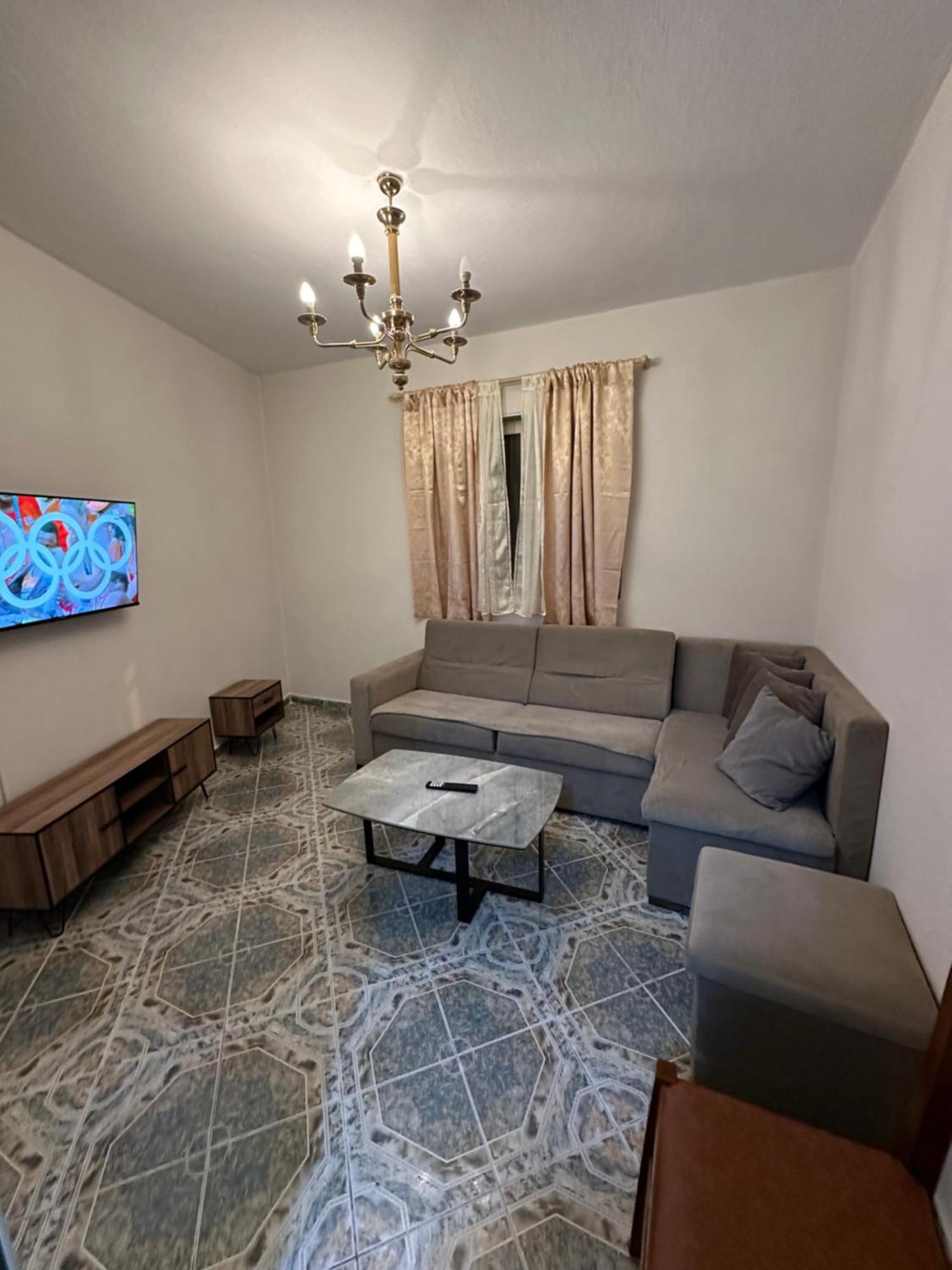Tirana Lemon Breeze Hostel Екстериор снимка