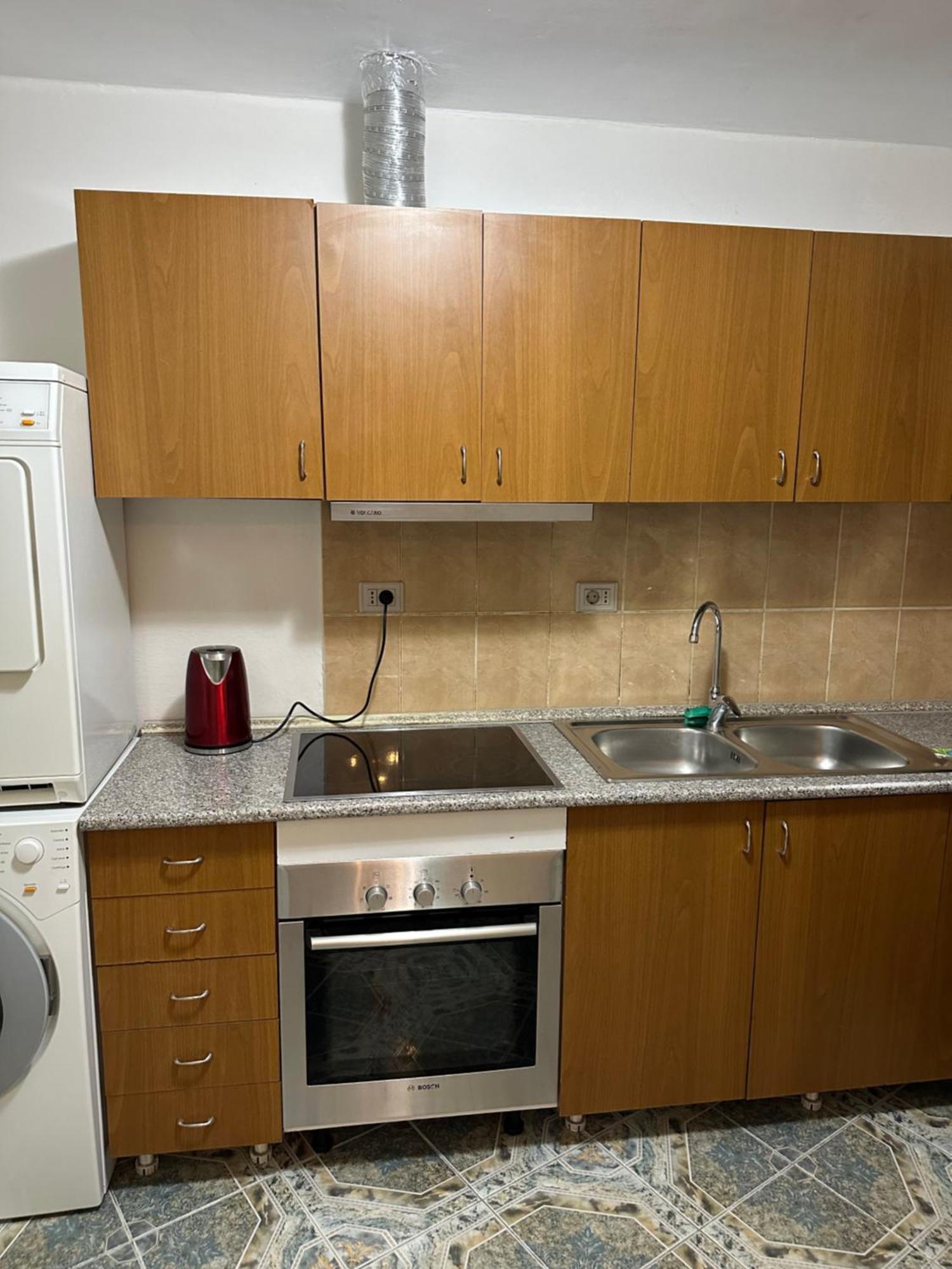 Tirana Lemon Breeze Hostel Екстериор снимка