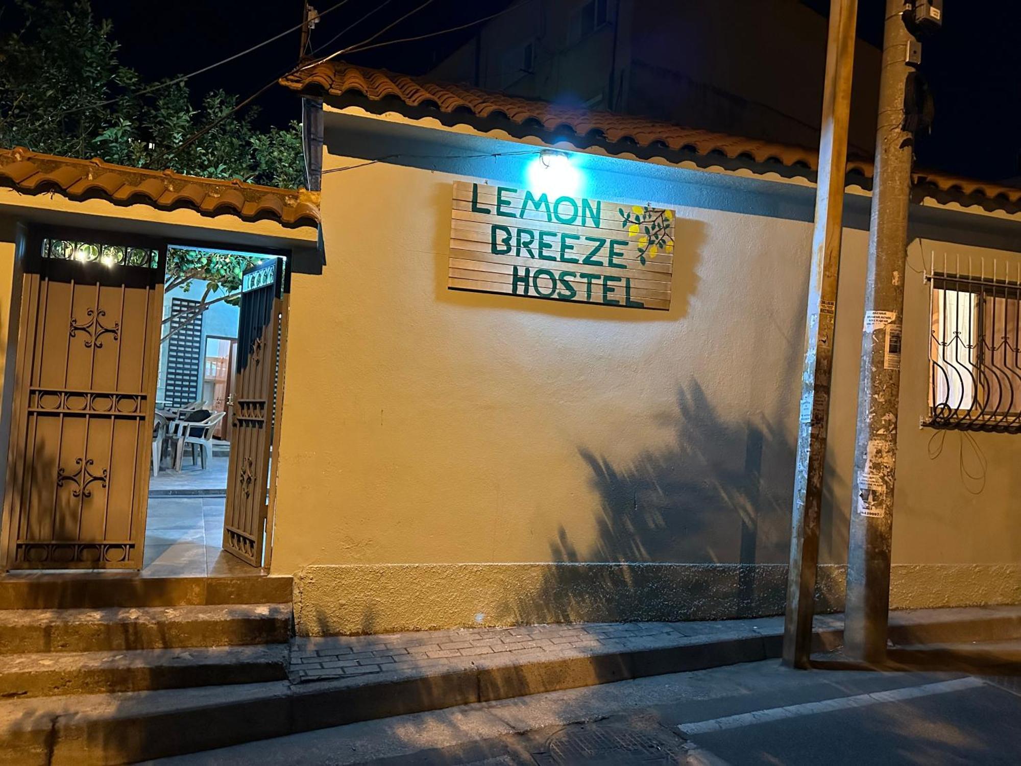 Tirana Lemon Breeze Hostel Екстериор снимка